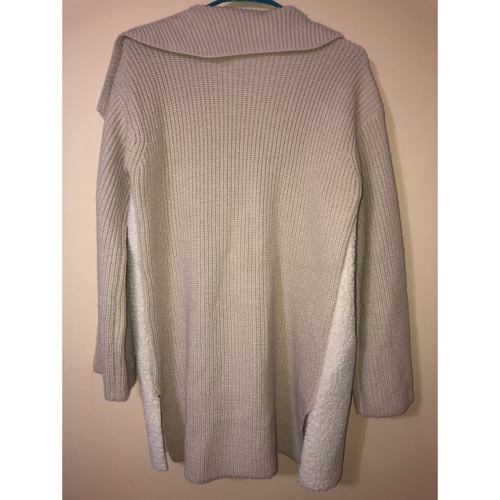 Cardigan - Picture 3 of 6
